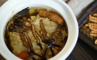 鴨子冬蟲夏草怎么煲湯好？掌握 3 個關(guān)鍵，燉出鮮醇滋補(bǔ)靚湯